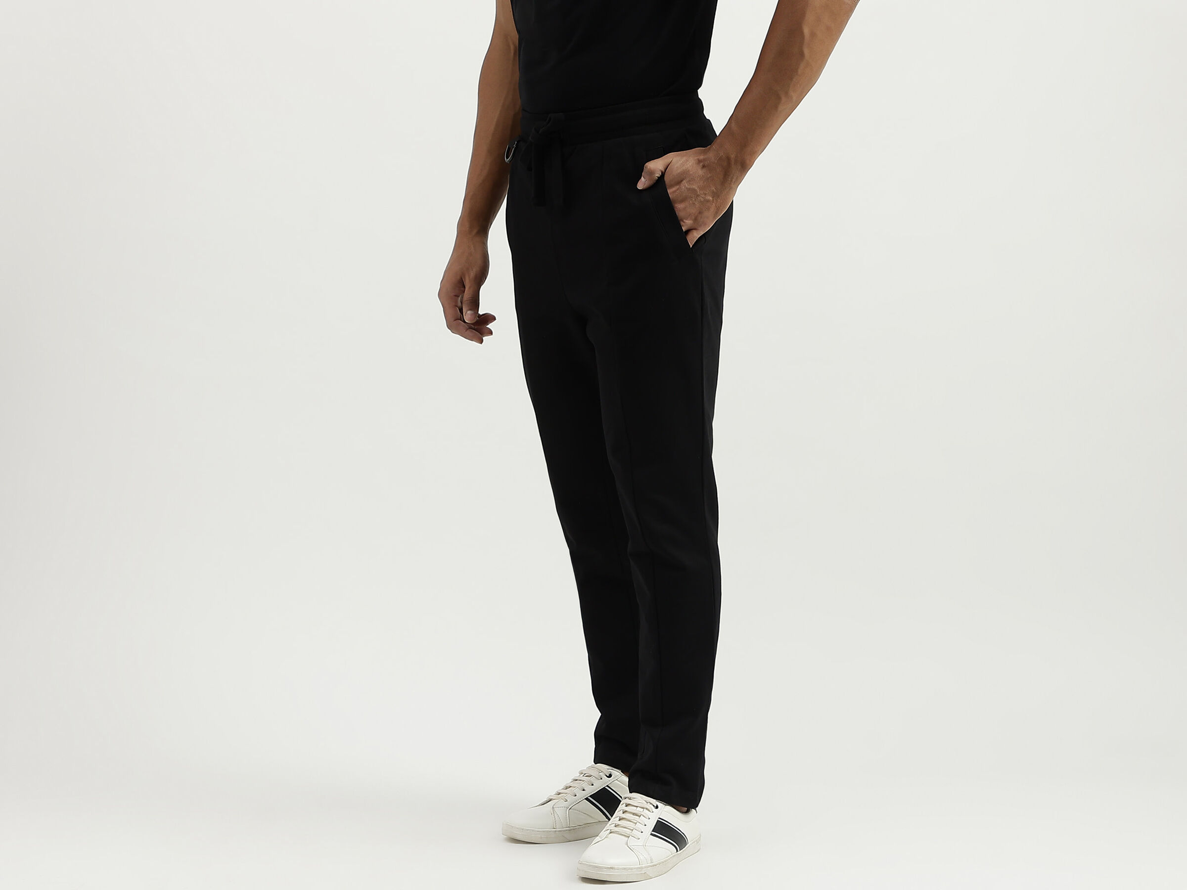 PINTUCK SWEAT PANTS image number 2